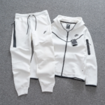 655D21B1-B9E4-45BE-8BC9-D896294A7D05