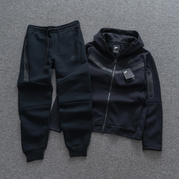 C0AD7662-5F67-45FA-A77C-41E8E822E610